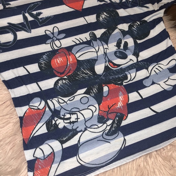Mickey and Minnie Mouse Disney shirt size medium - Picture 2 of 5
